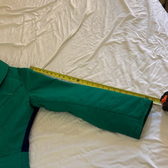 This is a two piece snowsuit by Spinnerin, green, size 50, whatever that means. - Picture 10 of 16